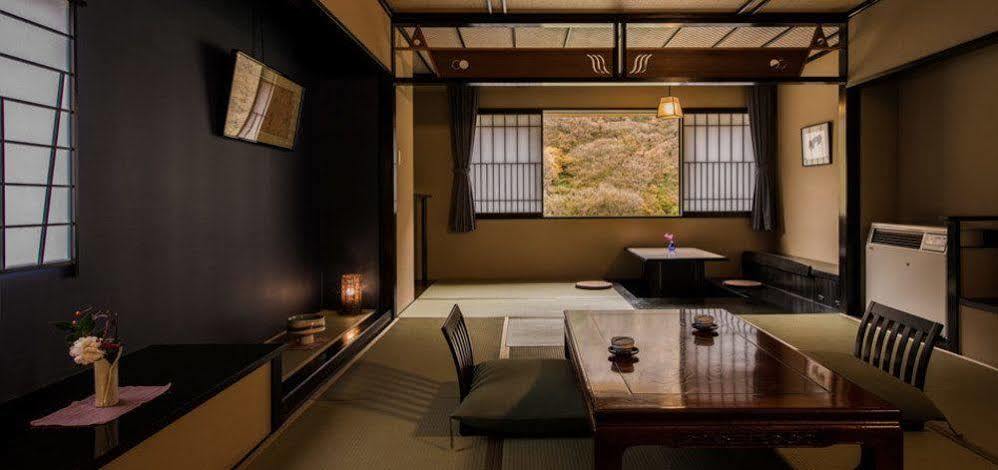 Hotel Takamiya Ryokan Beni Tozawa Zewnętrze zdjęcie